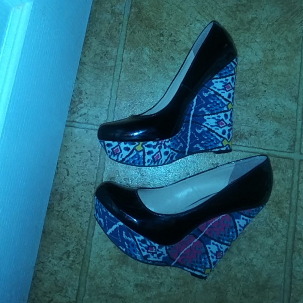 Multicolored heels